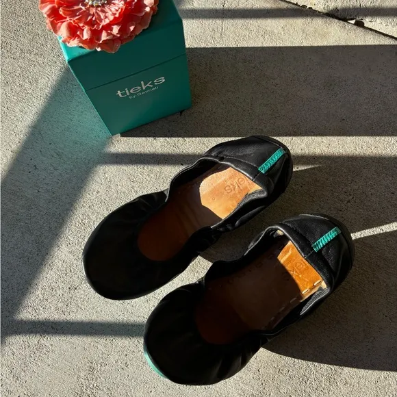 TIEKS AUTHENTIC LEATHER BALLET FLATS