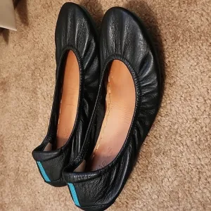 Tieks Ballet Flats in Black