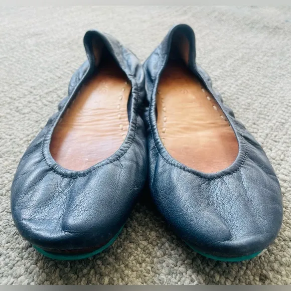 TIEKS BY GAVRIELI Navy Blue Ballet Flats With Turquoise Sole &amp; Accent