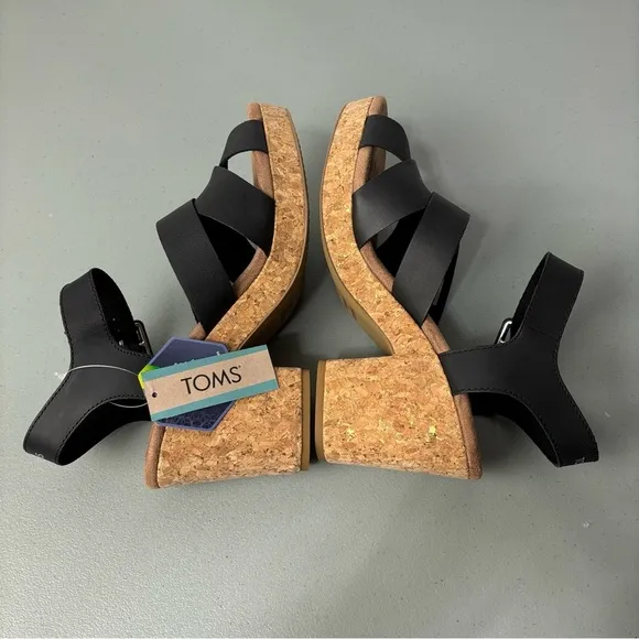 Toms Ava Women's Black Heel Sandals Cork Chunky NWT Size 11 Strappy Ankle Buckle