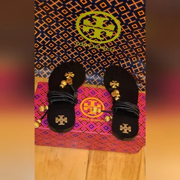 Tory Burch Designer Black Capri Strappy Tassle Sandals Sz 7.5