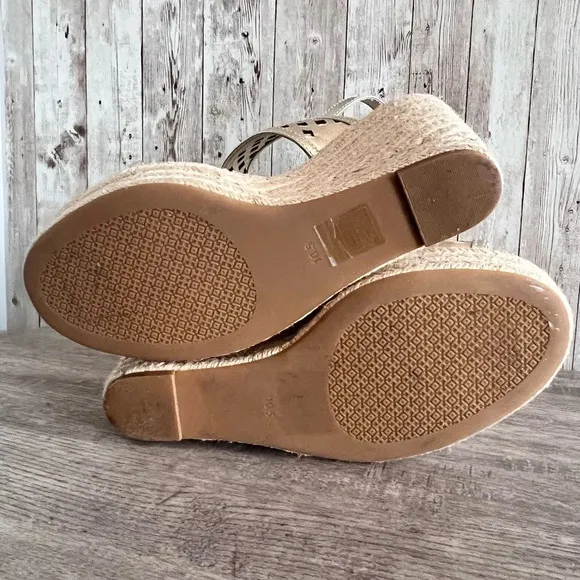 Tory Burch Gold Woven Espadrilles Size 10.5