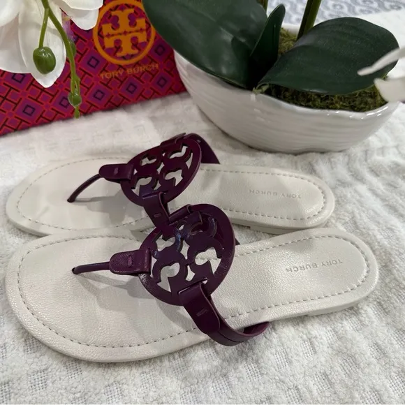 Tory Burch Iconic Miller Violet Wave/Blanc Sandals size 8, NEW with Dustbag