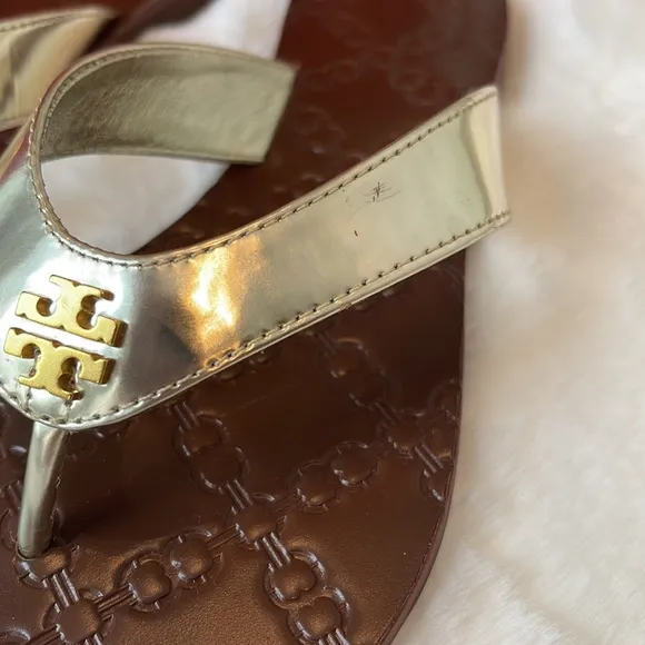 Tory Burch Monroe Metallic Flat Thong Sandal