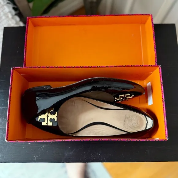 Tory Burch Raleigh Black Leather Ballet Black Gold Size 10