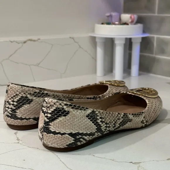 Tory Burch Reva Ballet Flats. Women’s size 7 M. Color Python Print