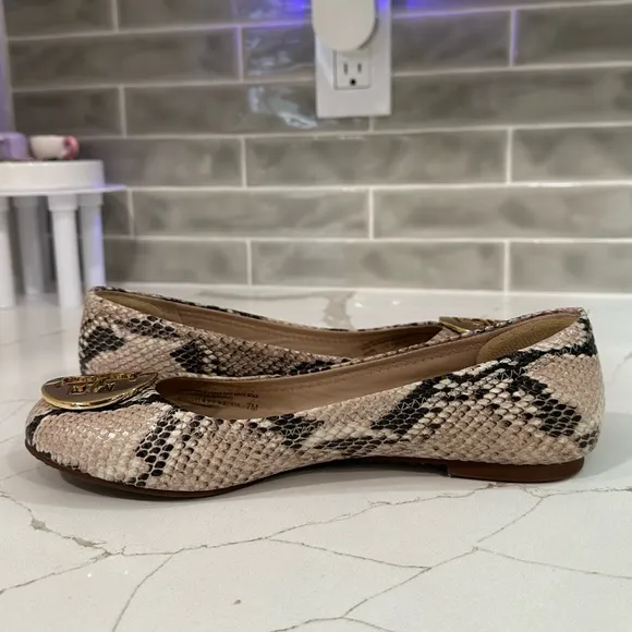 Tory Burch Reva Ballet Flats. Women’s size 7 M. Color Python Print