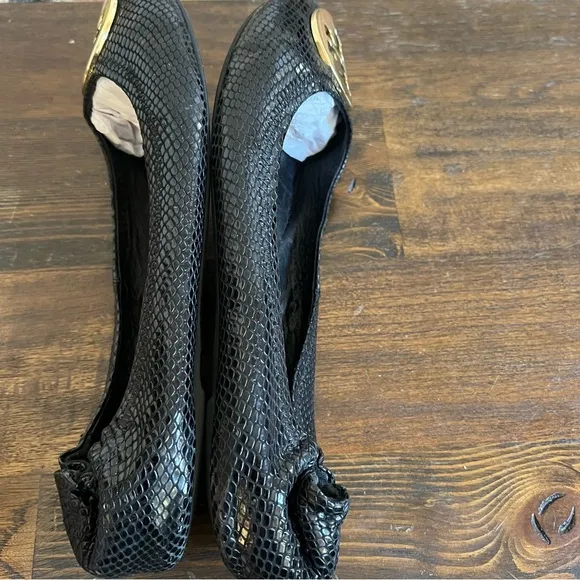 Tory Burch Reva Black Shiny textured Leather Ballet Flats US8