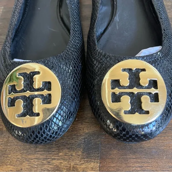 Tory Burch Reva Black Shiny textured Leather Ballet Flats US8