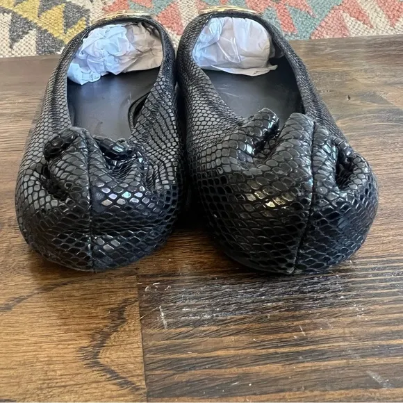 Tory Burch Reva Black Shiny textured Leather Ballet Flats US8