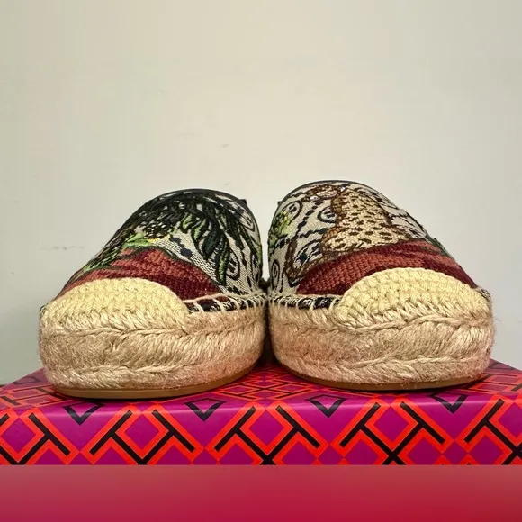 Tory Burch T Monogram Platform Cheetah Embroidered Espadrilles Size 7