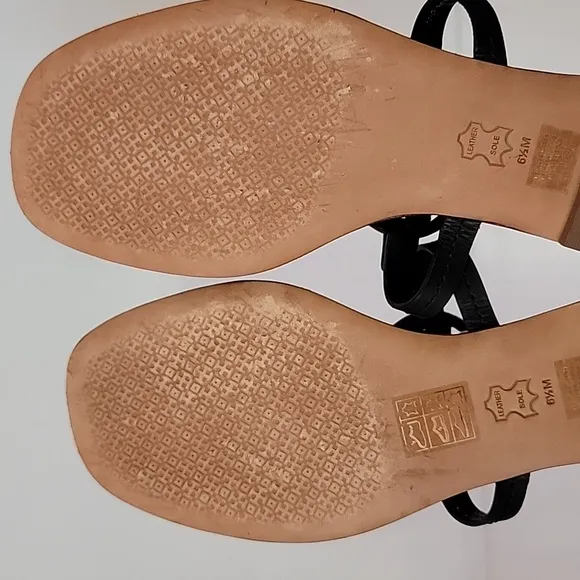 Tory BurchT-Mini Miller  Leather Thong flat sandals/ 6.5
