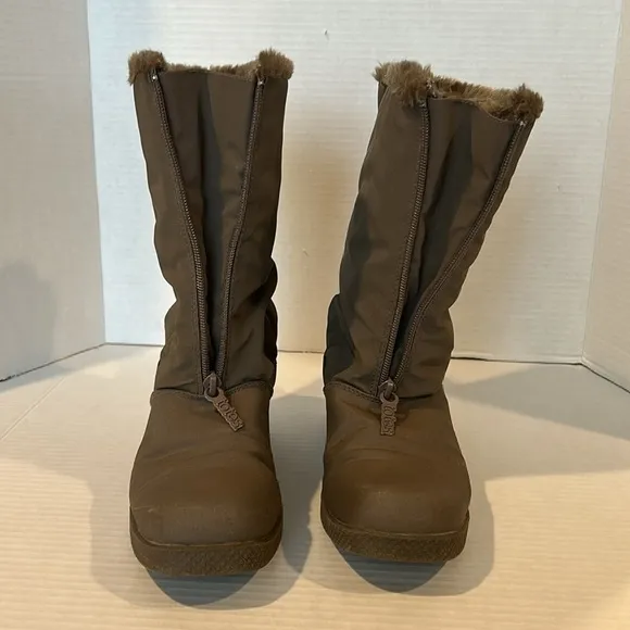 Totes Taupe Snowflake Wide Insulated Women’s Waterproof Snow Winter Boots 7W