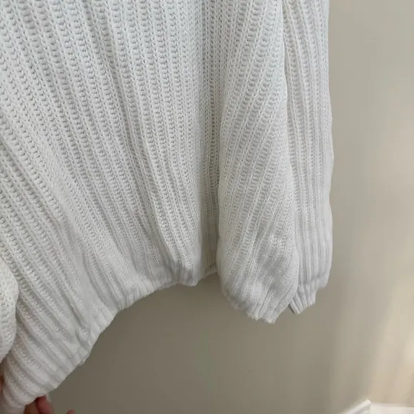 Tuckernuck POMANDER PLACE 100% Cotton White Casper Oversized Chunky Sweater