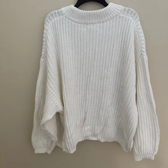 Tuckernuck POMANDER PLACE 100% Cotton White Casper Oversized Chunky Sweater