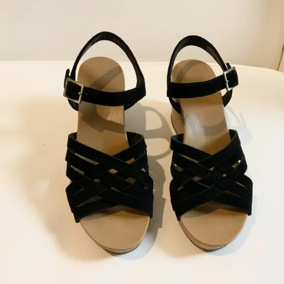 UGG Uma Black Suede Leather Cork Wedge Platform Heels Sandal Ankle Strap 9.5