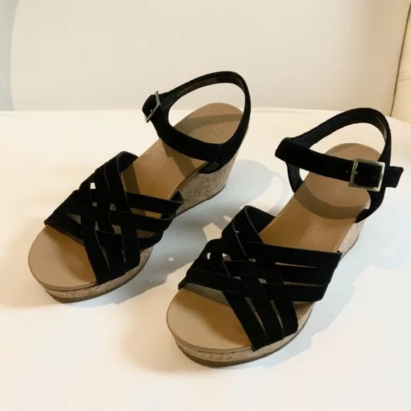 UGG Uma Black Suede Leather Cork Wedge Platform Heels Sandal Ankle Strap 9.5