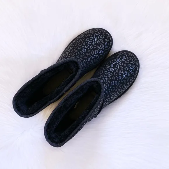 UGG Women’s Classic Short Snow Leopard Black Boots