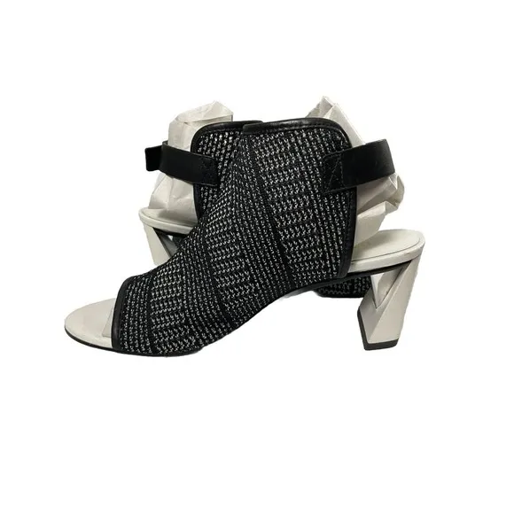 United Nude Zink Fab Sandals architectural heel strappy Size 38 US 7.5 Fast Ship