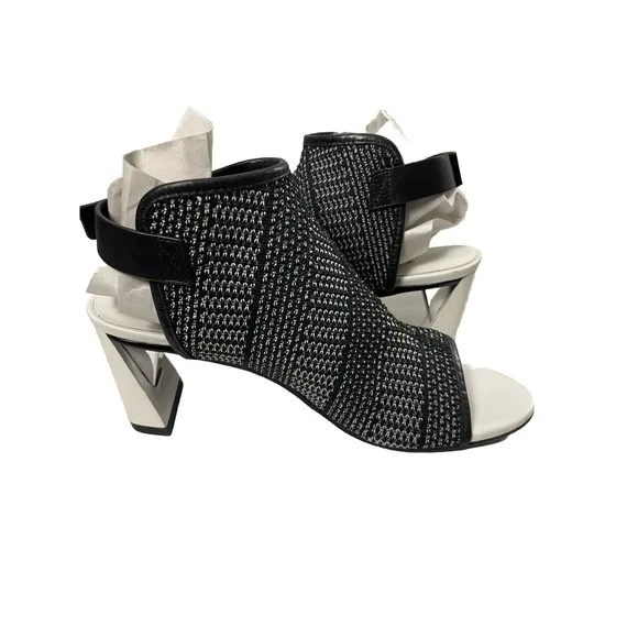 United Nude Zink Fab Sandals architectural heel strappy Size 38 US 7.5 Fast Ship