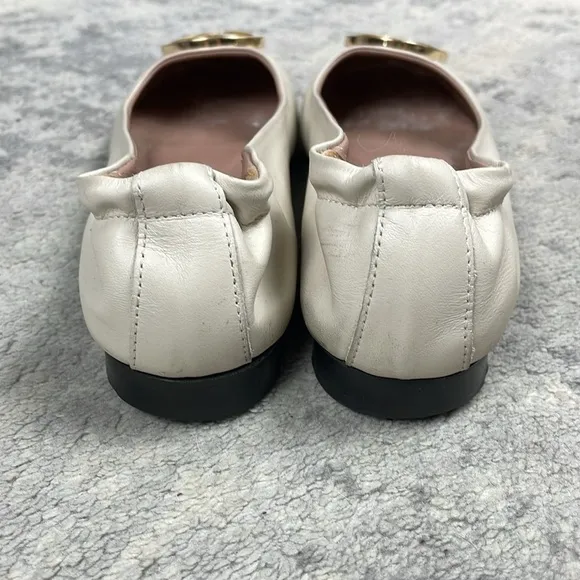 Valentino Calliope Leather Ballet Flats V Medallion Ivory Cream Sz 8