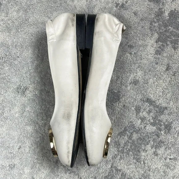 Valentino Calliope Leather Ballet Flats V Medallion Ivory Cream Sz 8