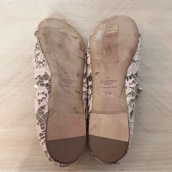 Valentino Garavani Lace Rockstud Ballet Flats Light Pink Lace Size 37.5 US 7.5