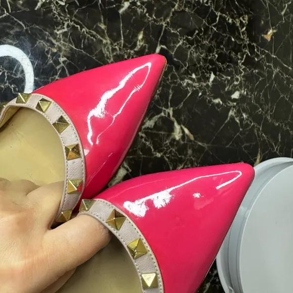 VALENTINO GARAVANI  Patent Nappa Rockstud Ballerina Flats hot pink US 8,5