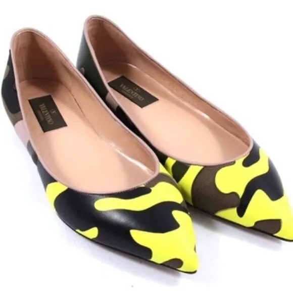 Valentino neon yellow camouflage camo pointed to rockstud flats, 38.5, 8.5