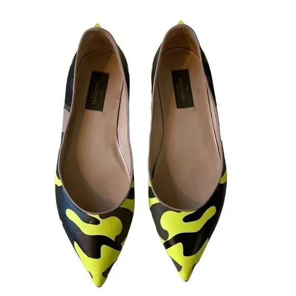 Valentino neon yellow camouflage camo pointed to rockstud flats, 38.5, 8.5