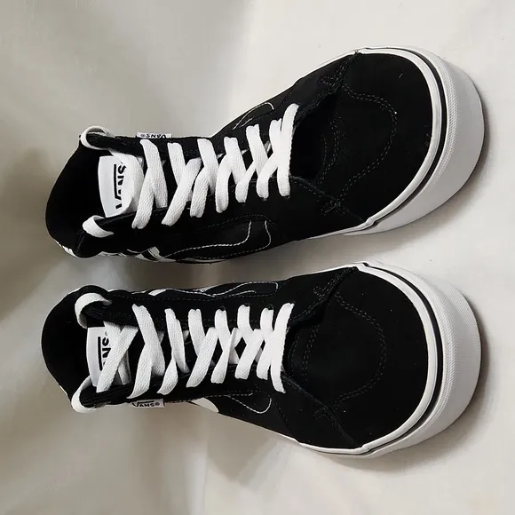 Vans Filmore Hi Black White Skull High-Top Sneakers (M Size 7.5)