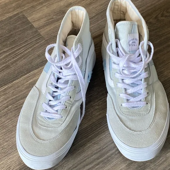Vans Gren and Light Blue High-Top Sneakers