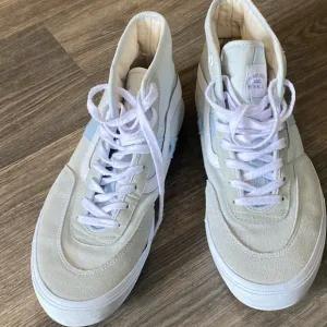 Vans Gren and Light Blue High-Top Sneakers