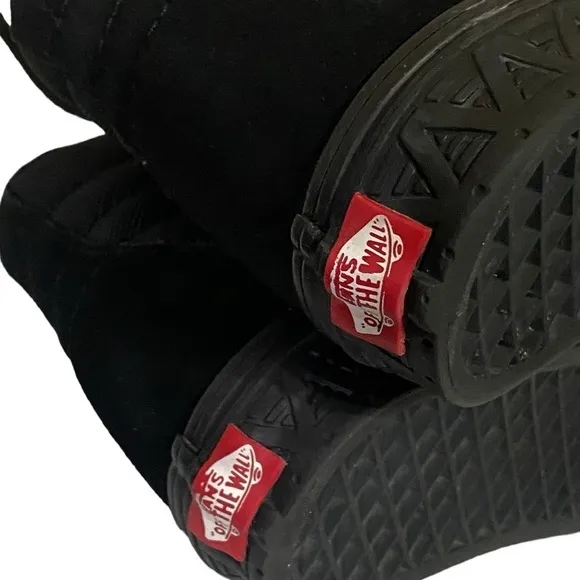 VANS MARVEL SUEDE BLACK PANTHER Edition BLACK Sneakers Size 8 Men 9.5 Wo…