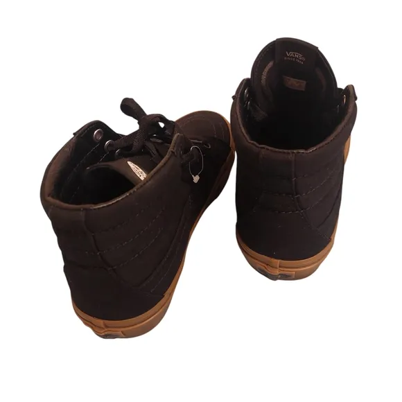 Vans .Men's Black and Brown High-Top Sneakers