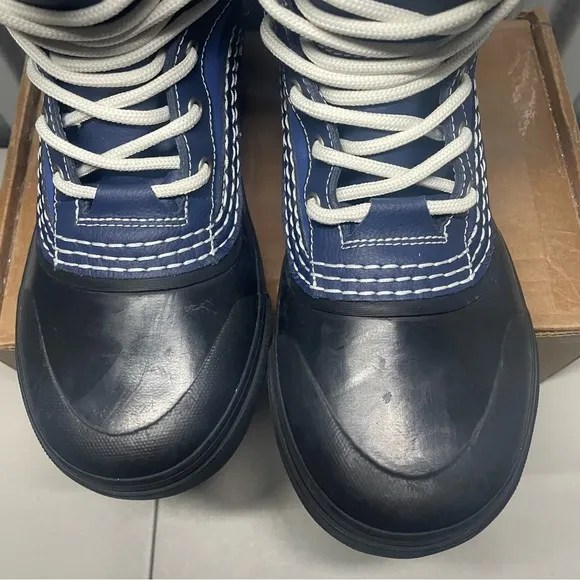 Vans Standard Snow MTE Winter Boots Size 9 Navy Blue Black