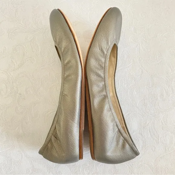 Vera Wang Lavender Ballet Flats bronze