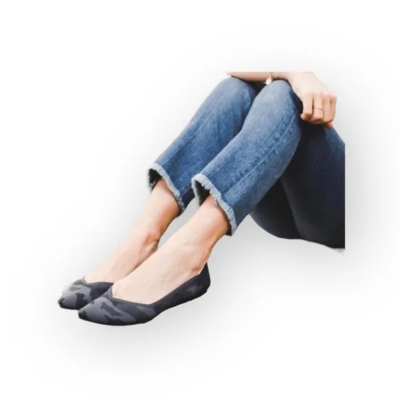 VHTF: Rothy’s ➤ The Point Ballet Ballerina Flat ➤ Grey Camo ➤ 7M Retired Recycle