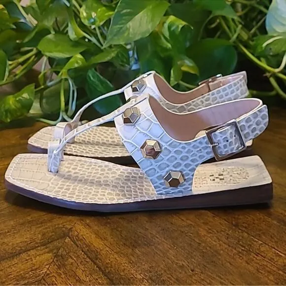 VINCE CAMUTO &quot;DAILETTE&quot; LIGHT TAUPE SNAKE EMBOSSED LEATHER STUD STRAPPY SANDAL🆕