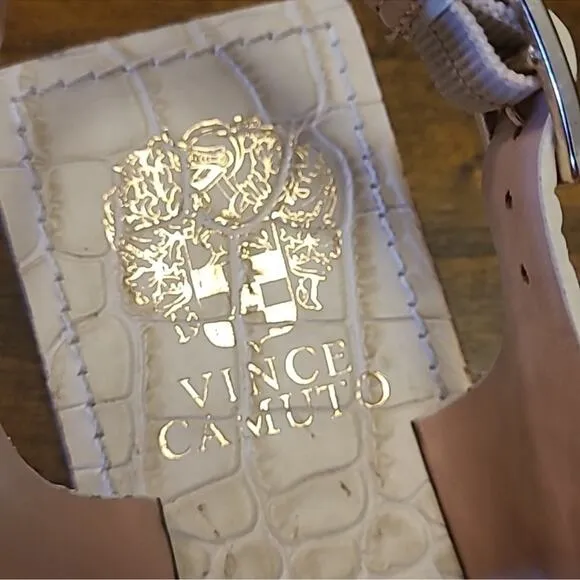 VINCE CAMUTO &quot;DAILETTE&quot; LIGHT TAUPE SNAKE EMBOSSED LEATHER STUD STRAPPY SANDAL🆕