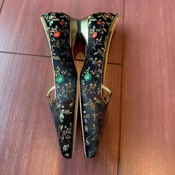 Vintage ISAAC by Isaac Mizrahi silk brocade flats