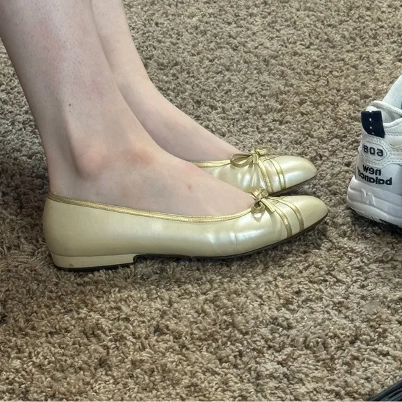 Vintage Salvatore Ferragamo Cream &amp; Gold Ballet Flats