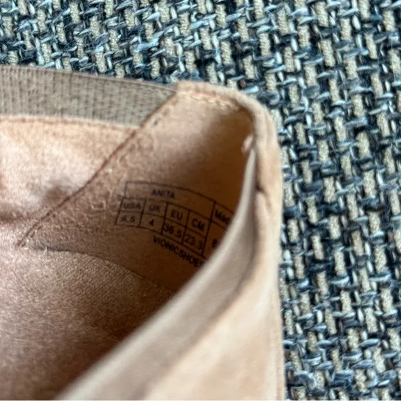 Vionic Anita Flats Tan Suede Leather Slip On Size 6.5 Round Toe