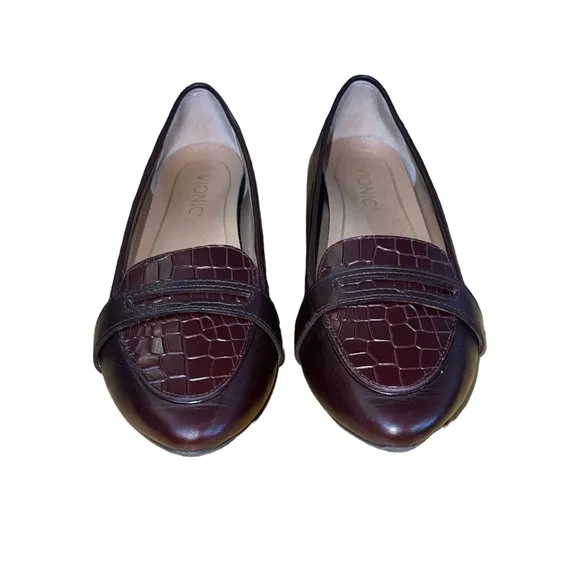 VIONIC Women’s Savannah Burgundy Wine Leather Loafer Flats Pointed Toe Size 7