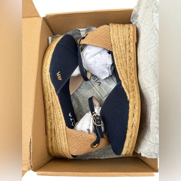 Viscata-NWT size 9.5 Navy blue Pubol Canvas Espadrille Wedges. Hand crafted. New