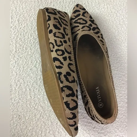 Vivaia Lightweight Pointed-Ballet Flats (Aria Walker) Dark Leopard Women’s 41.5