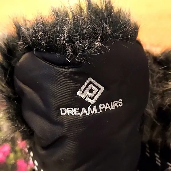 Womens Dream Pairs Winter Waterproof Faux Fur Mid-Calf Hiking Boots