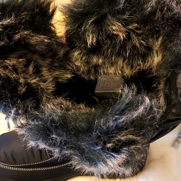 Womens Dream Pairs Winter Waterproof Faux Fur Mid-Calf Hiking Boots
