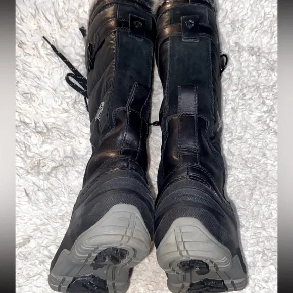 Womens North Face snow boots