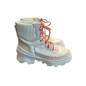 Women’s Sorel Brex Waterproof Snow Boots. Size 8